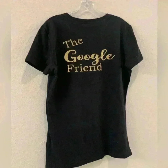 🔥2/40$🔥NWOT Mardi Gras sparkling t-shirt - Picture 2 of 5